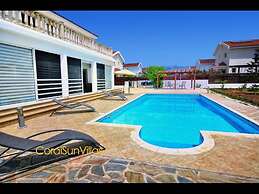 Villa 200m To The Coral Bay Strip, Large Pool