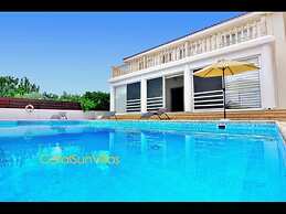 Villa 200m To The Coral Bay Strip, Large Pool