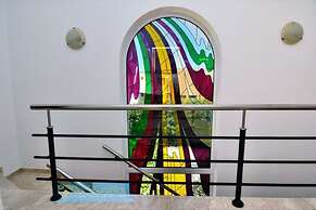 Villa 200m To The Coral Bay Strip, Large Pool