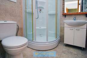 Villa 200m To The Coral Bay Strip, Large Pool