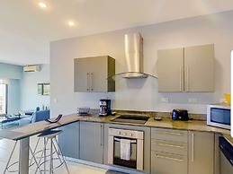 Ocean and Rainforest Panoramic Views Jaco 3 Bdrm With Pool