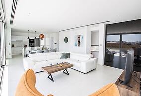 Protaras Holiday Villa Bp13