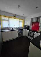 3 Bed House Stunning Views And Free Parking