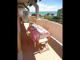 Colourful Flat With Terrace and Elevator - Beahost