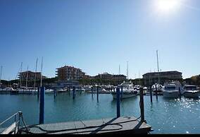 Lovely Flat With Terrace 350m From the Sea-beahost