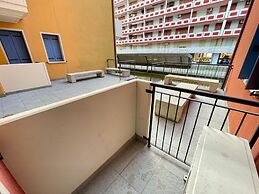 Comfortable Flat With Shared Pool