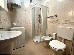 Luminous Flat With Terrace 250m From the sea