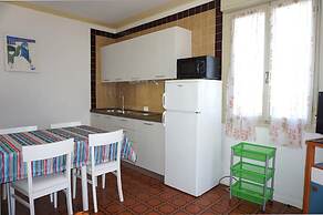 Great and Bright Apartment With Pool - Beahost
