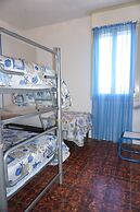 Great and Bright Apartment With Pool - Beahost