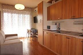 Modern Studio With Shared Pool - Beahost