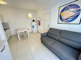 Relax by the Garden - Flat for up to 6 Guests