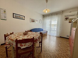 Colorful Flat Just 200m From the Beach