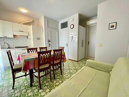 Flat With Luminous Terrace by the sea - Beahost