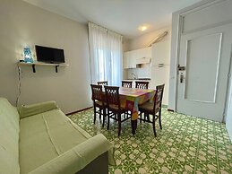 Flat With Luminous Terrace by the sea - Beahost