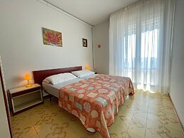 Flat With Luminous Terrace by the sea - Beahost