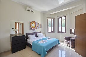 Protaras Holiday Villa Pa7 Private 7 Bedroom Villa