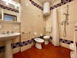 Homely Flat With Shared Pool
