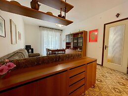 Enjoy the Pool at our Cozy Flat