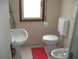 Enjoy the Pool of our Cozy Flat - Beahost