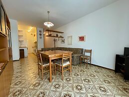 Enjoy the Pool at our Cozy Flat