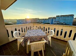 Flat With Beautiful Terrace Close to the sea
