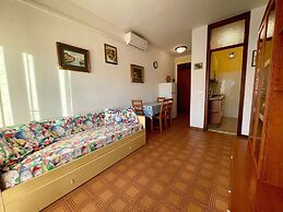 Flat With Beautiful Terrace Close to the sea
