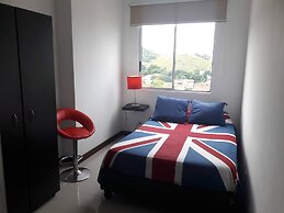 Luxurious Apartment in Front of the Chipichape Shopping Center