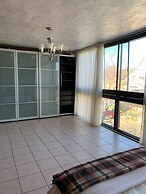 Stunning Flat With City View - M M B Tourista