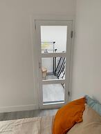 Spacious Apartment - M M C Tourista