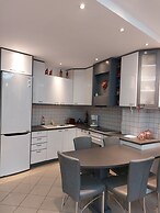 the Cosy Modern and Comfortable Apartment in the Heart of Heraklion Ci