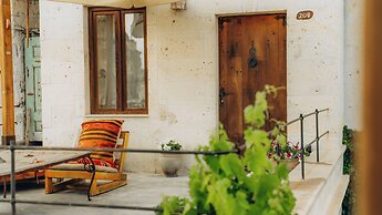 Doda Artisanal Cave Hotel - Adults Only