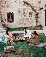 Doda Artisanal Cave Hotel - Adults Only