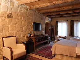 Doda Artisanal Cave Hotel +14