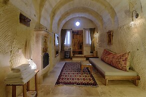 Doda Artisanal Cave Hotel - Adults Only