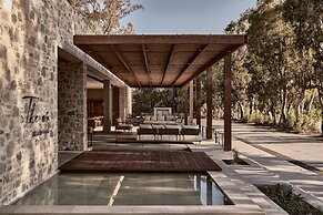 Theros All Suite Hotel - Adults Only