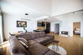 Penthouse Suite Arben