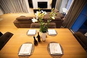 Penthouse Suite Arben