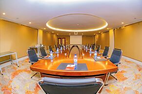 M Apartments & Hotel