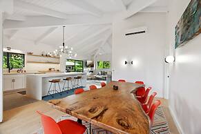 Hale Hanalei 5 Bedroom Home by RedAwning