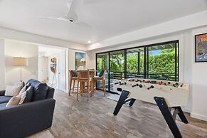 Hale Hanalei 5 Bedroom Home by RedAwning