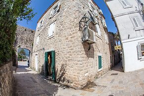 Old Town Apartment Dan