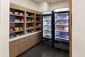 La Quinta Inn & Suites by Wyndham El Paso East Loop-375