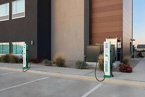 La Quinta Inn & Suites by Wyndham El Paso East Loop-375