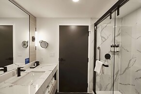 Bloom Mississauga, Tapestry Collection by Hilton