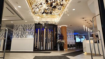 Bloom Mississauga, Tapestry Collection by Hilton