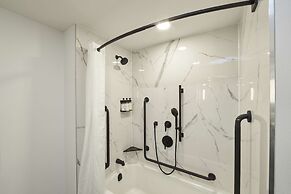 Bloom Mississauga, Tapestry Collection by Hilton