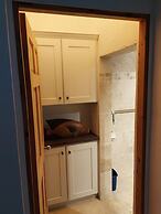 Beautiful 1-bed House in Somerset Village