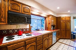 13SL - Hot Tub - Pets OK - WiFi - Sleeps 8