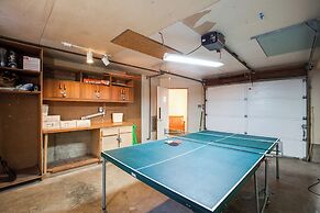 13SL - Hot Tub - Pets OK - WiFi - Sleeps 8