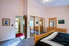 13SL - Hot Tub - Pets OK - WiFi - Sleeps 8